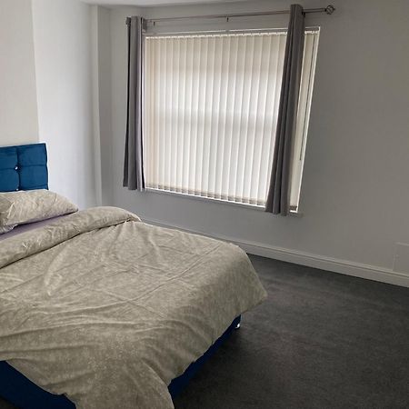 Marvellous Room 2 Stoke-on-Trent Ngoại thất bức ảnh